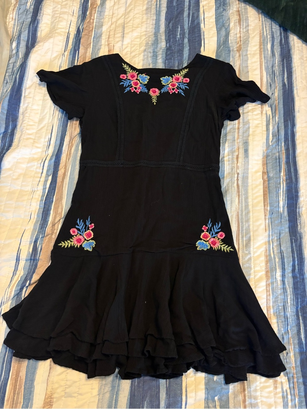 Womens Black Embroidered Floral Ruffle Dress